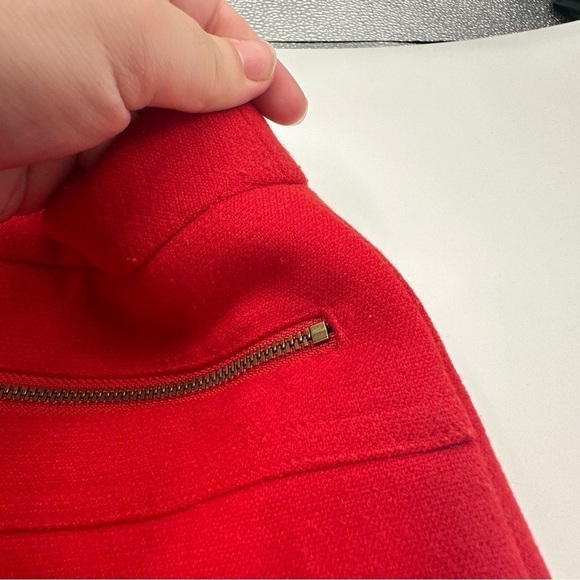 J.McLaughlin Red Boxy Short Skirt Career Business Wear Holiday Size 6 Zippers - Picture 6 of 6